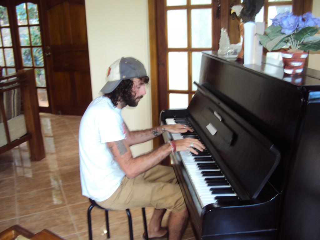 Araliya Home Stay Kandy Bagian luar foto